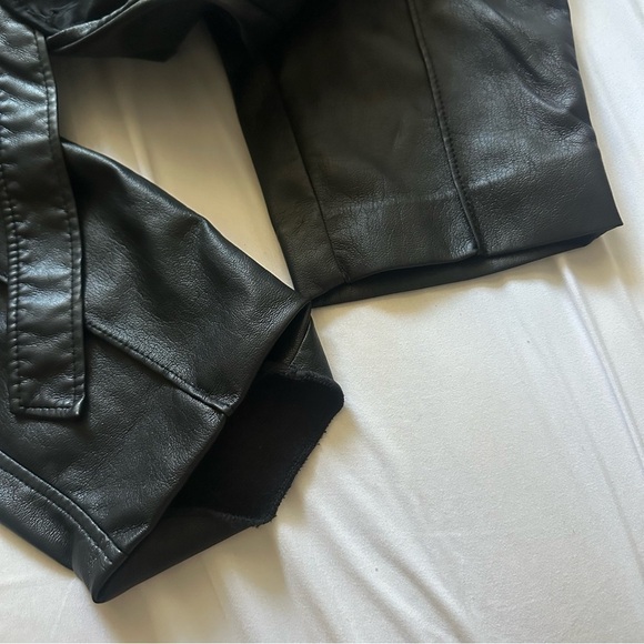 Aritzia Babaton Vegan Leather Fall Barrel Trouser Pant in Black Size 8 - Picture 12 of 12